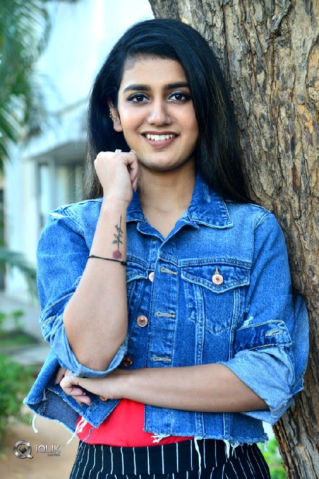 Priya-Prakash-Varrier-New-Photos